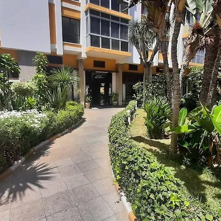 Moderno Con Vistas En Apartamento *
